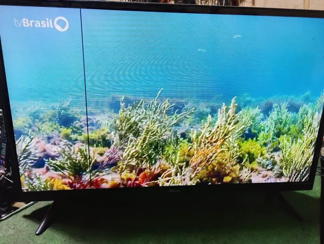 TV Philco 32" de led n SMART + controle e pés LEIAM!
