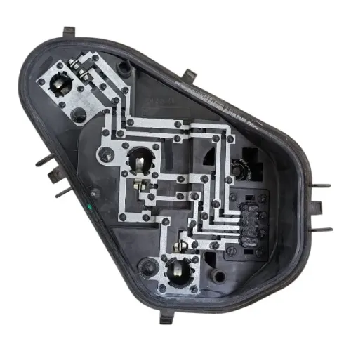 Circuito Soquete Lanterna Traseira Esquerda Renault Logan 2014 a 2019 19104101 Original