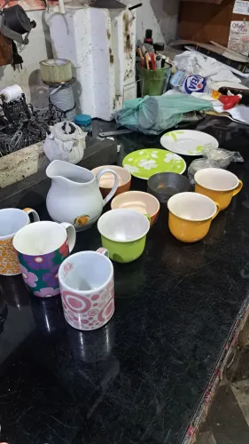 Canecas - jarra pequena de louça - forminhas para empadas - pires 