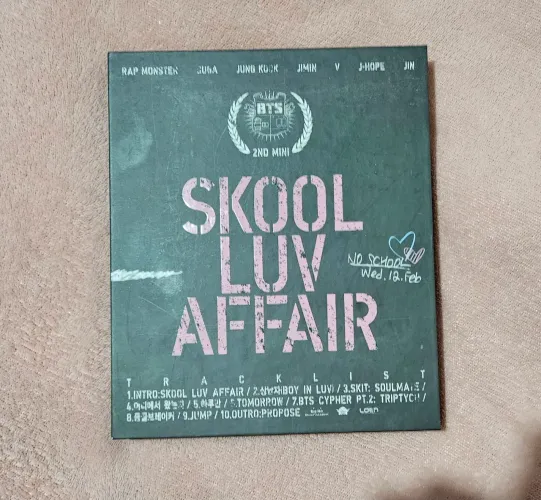 ÁLBUM DO BTS - SKOOL LUV AFFAIR