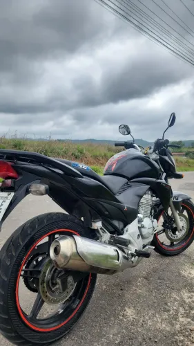 CB 300