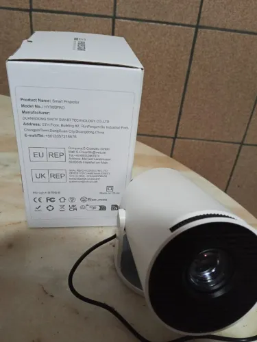 Projetor portátil Magcubic HY300 Pro