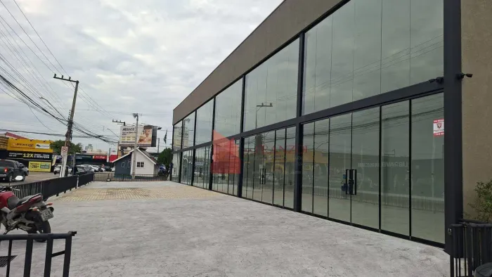 LOCAÇÃO: SALA COMERCIAL com visibilidade para o seu negócio, no São João, Itajaí