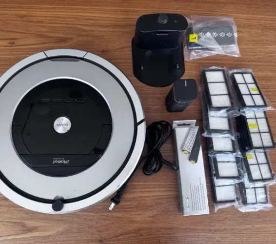iRobot - Roomba 860 com acessórios