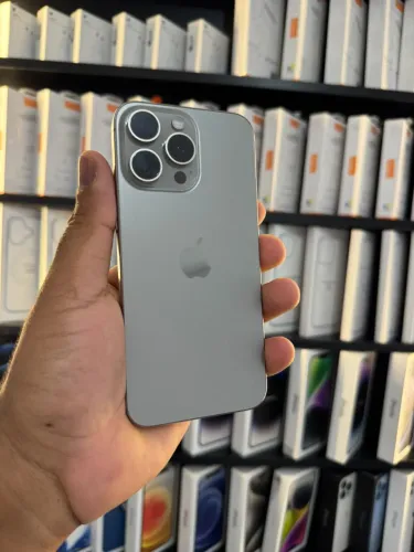 iPhone 15 Pro Max, somos loja.