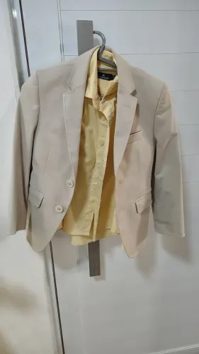 Blazer bege c/ camisa amarela Brooksfield tamanho 6