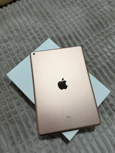 ipad 8 geração 128gb rose
