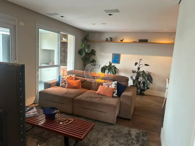 Apartamento para Locação com 2 quartos, 1 suíte e 1 vaga de garagem.