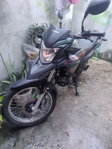 Moto todo original