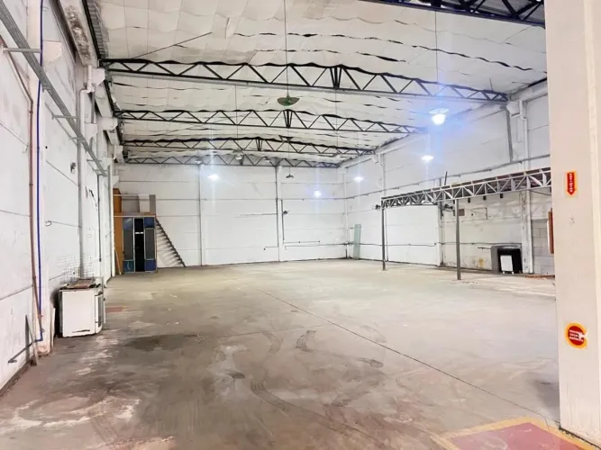 Galpão para Locação em condomínio fechado 550m2 com segurança 24h, no Brejaru, Palhoça, SC