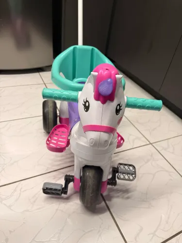 Triciclo infantil