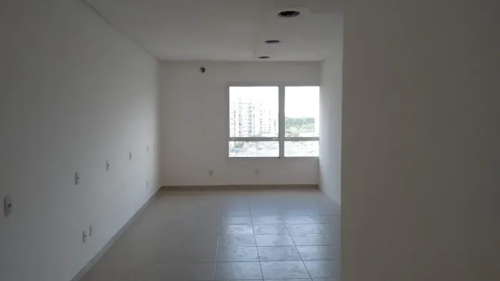 sala de 41 metros no pátio jardins