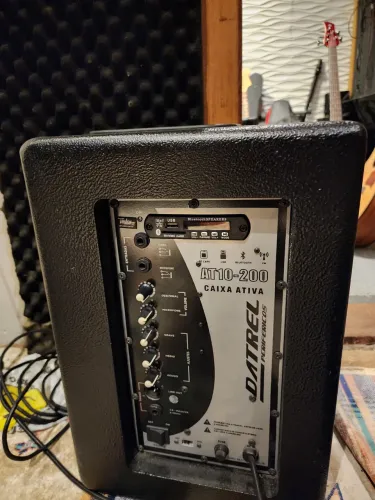 Vendo par de caixa ativa e passiva top serve para retorno