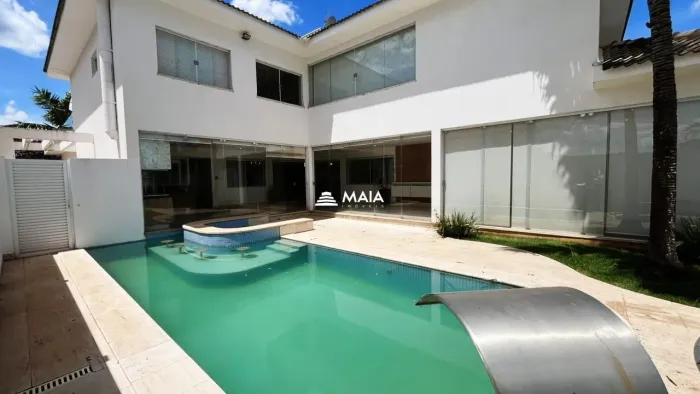 Casa à venda no Condomínio Flamboyant II