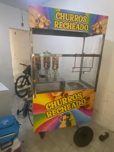 Vendo carrinho de churros novo nunca usado, todo completo