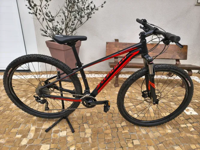 Bicicleta specialized hockhopper Aro 29
