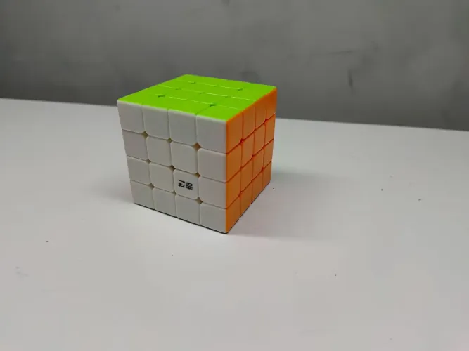 Cubo Mágico 4x4 Qiyi