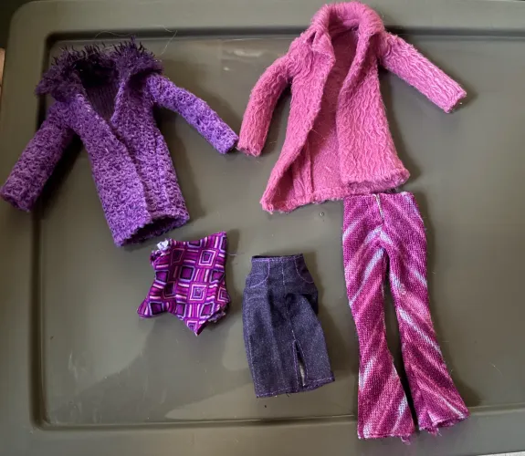 Lote roupas Irmãs Olsen Sweet 16 barbie my scene