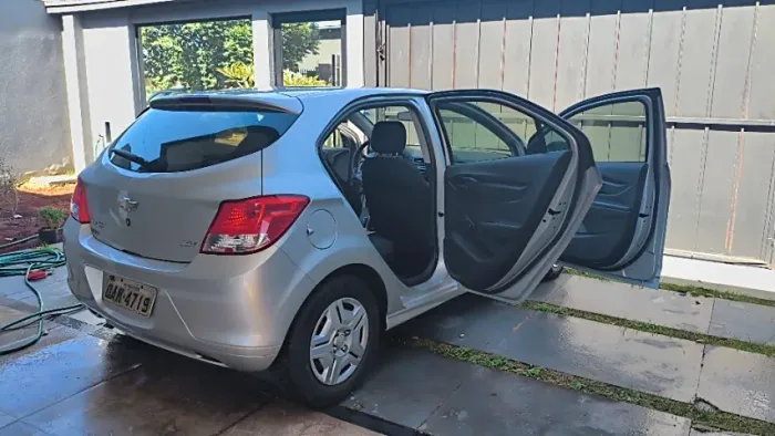 Chevrolet Onix JOY Hatch 1.0 8V Flex Mec. 4P 2018