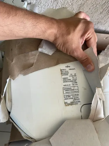 Evaporadora de ar-condicionado-Lg-fugitsu?.