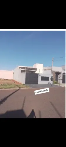 Casa geminada, construída em 2019. Jd Paraná, Arapongas/PR.