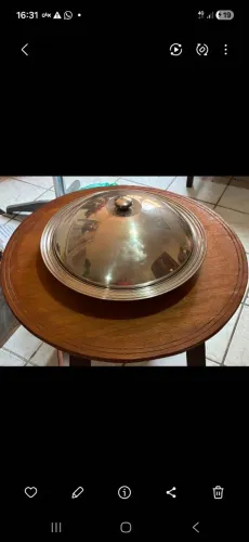 Vende-se linda baixela com tampa toda em aço inox