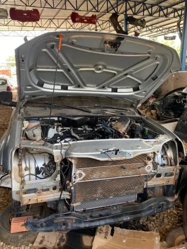 Amarok 2012 disponível pra retirada de peças