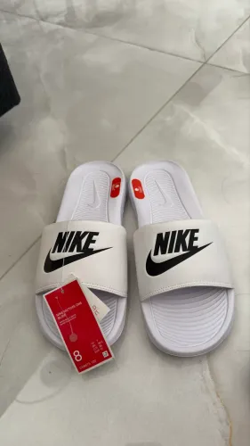 chinelo slide nike victore one