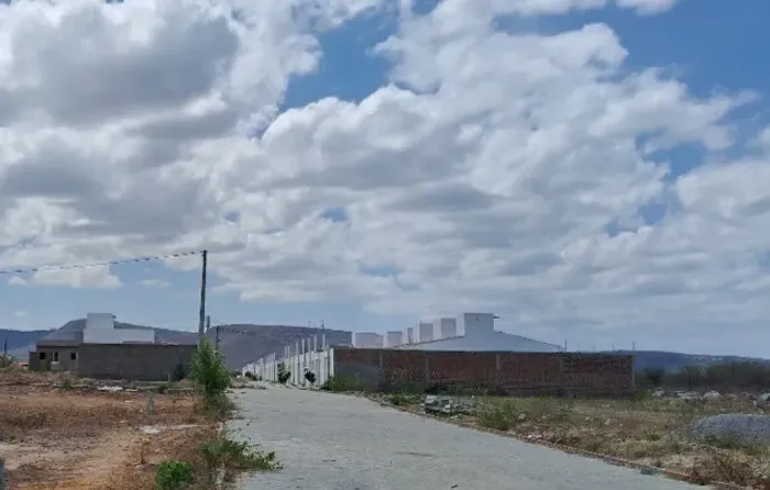 Terreno de esquina 270 m2 em Arcoverde/PE no Loteamento Cardeal Arcoverde II