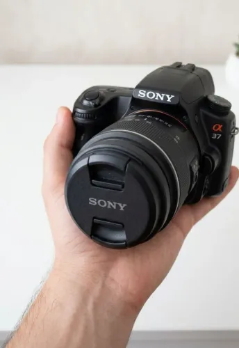 Sony Alpha 37+ Lente 18-55mm + Bag + Bateria + Carregador - Kit completo 