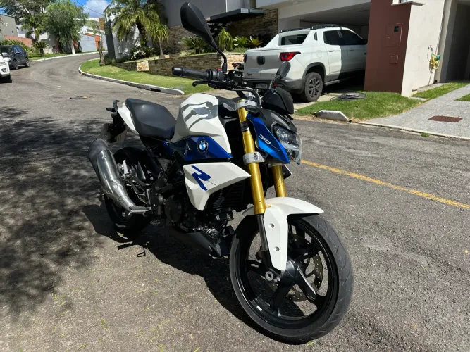 BMW G310 R
