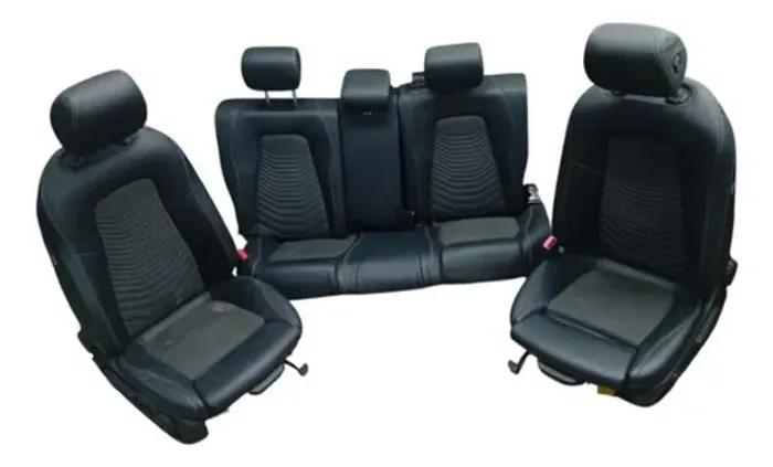 Jogo Banco Mercedes A200 1.3 Sedan Hi 2019 Preto