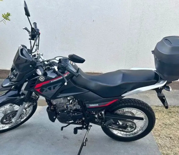 Crosser