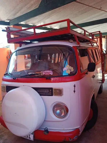 Volkswagen Kombi Standard/ Luxo/ Serie Prata 1996