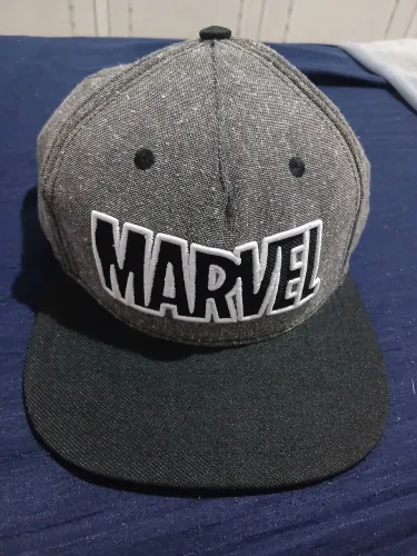 Boné Piticas Marvel Vingadores Aba Reta Regulável