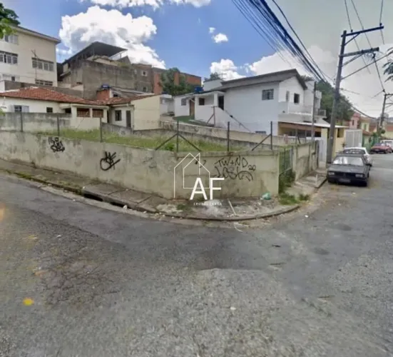 Terreno de esquina a Venda na Freguesia do Ó