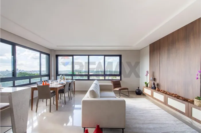 Apartamento mobiliado com vista espetacular na Petrópolis