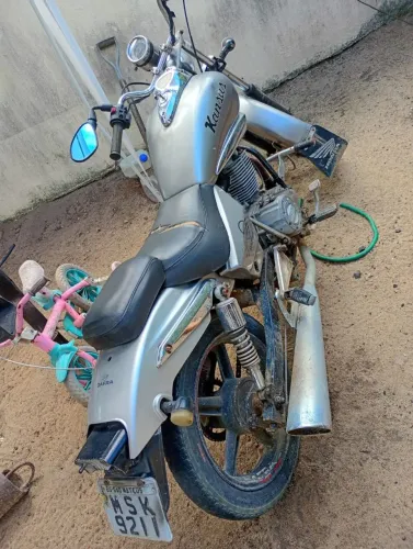 Vendo moto Dafra 150ccl