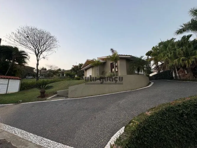 Casa com 3 dormitórios para alugar, 271 m² por R$ 10.000,00/mês - Condomínio Campos de San