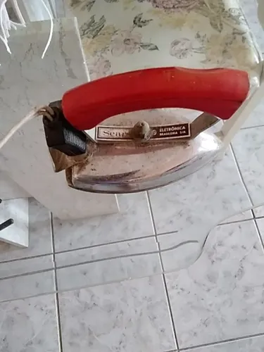 Mini ferro de passar ( SEARS ).