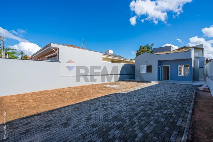 REMAX Vende Casa Residencial c/ 90m² de Área Útil - Jardim Nova Europa, Campinas-SP R$835.