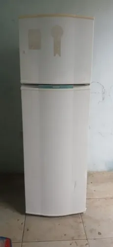 Geladeira consul usada frost free funcionando perfeitamente entrego chama