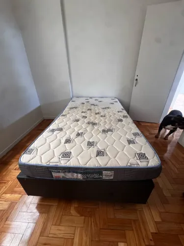 CAMA DE VIÚVA