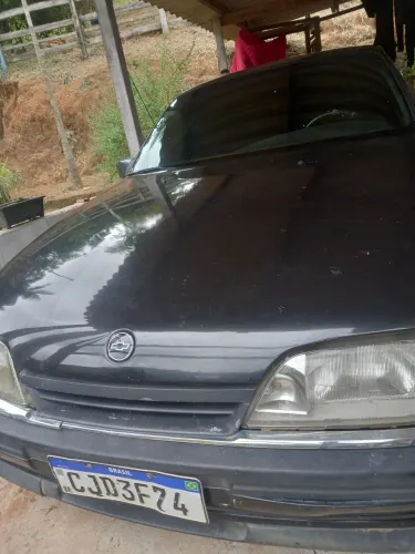 Chevrolet Omega GLS 2.2 / 2.0 (álcool) 1997