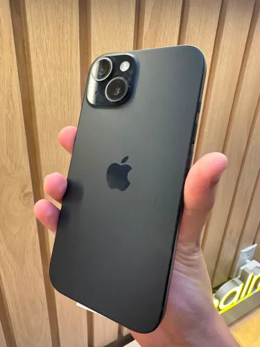iPhone 15 256GB