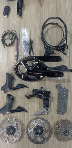 Grupo Shimano 105 DI2 12V COMPLETO usado