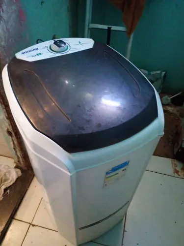 Tanquinho de lavar roupa