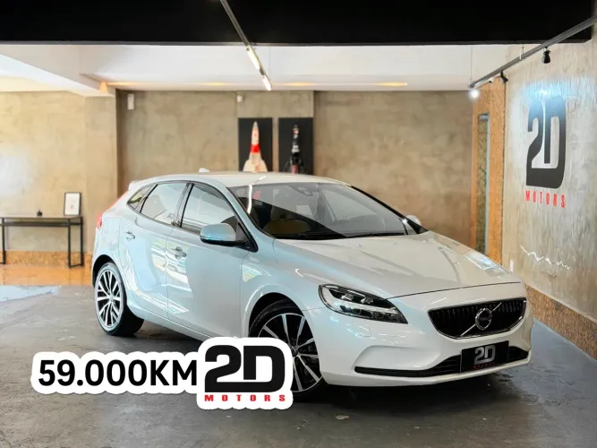 Volvo V40 2018