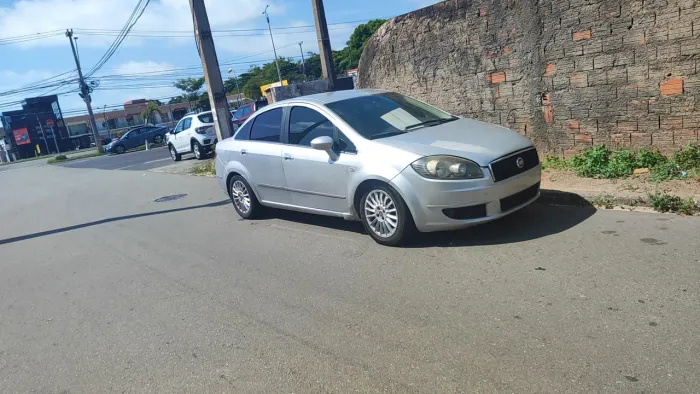 Fiat Linea Absolute 1.9/1.8 Flex Dualogic 4P 2009