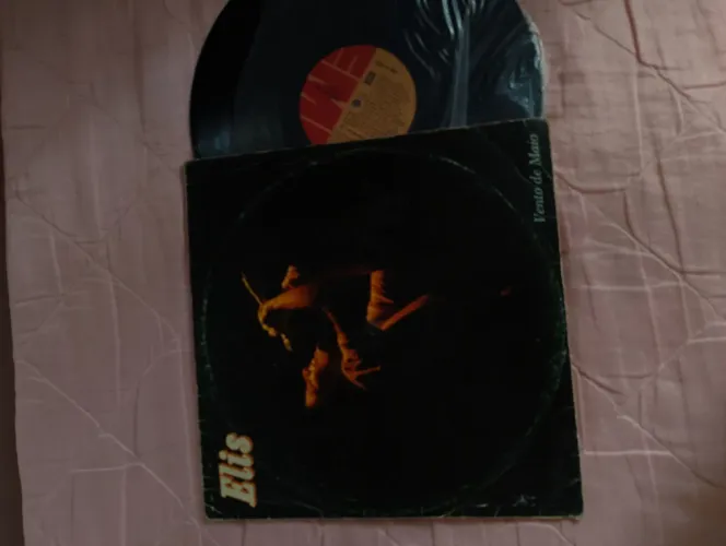 Vinil elis